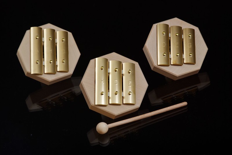 Handcrafted musical instruments by AURIS, designed in Järna, Sweden, and exported worldwide, showcasing quality craftsmanship and inclusive production.